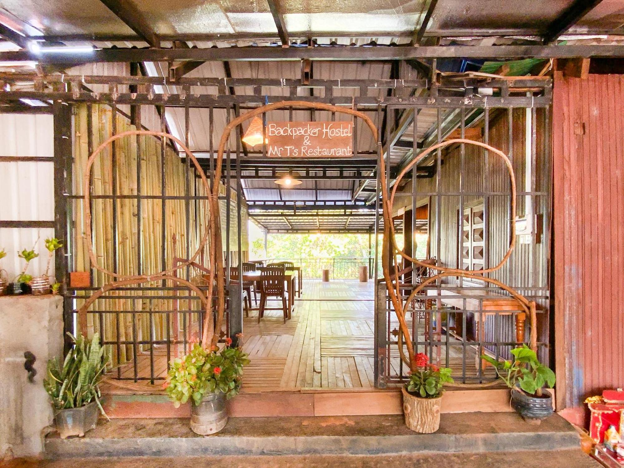 Backpacker Hostel And Jungle Trekking Banlung Экстерьер фото